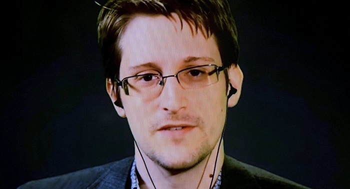 Edward Snowden explique comment la NSA surveille les journalistes